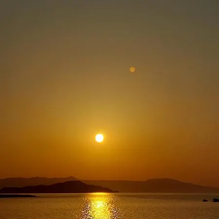 Rika's Sea View Апартаменты